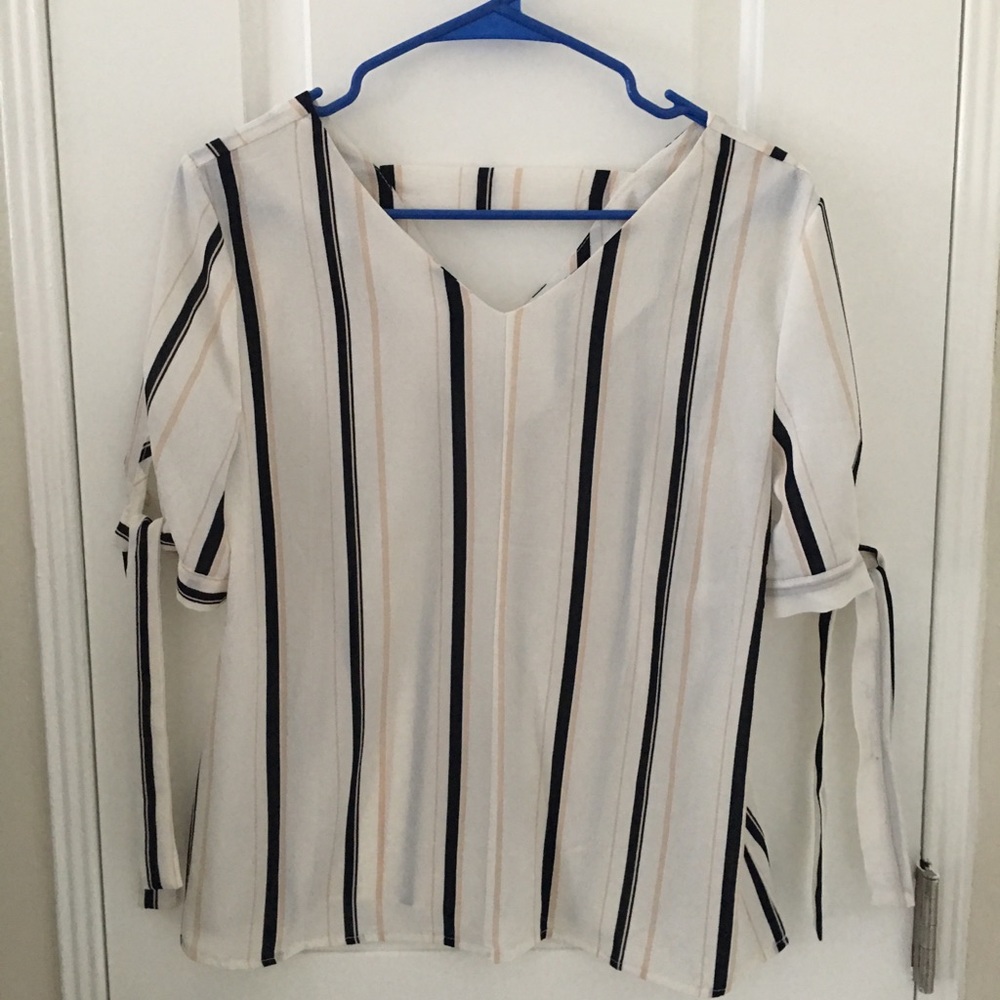 Versatile Striped Blouse (2 ways)